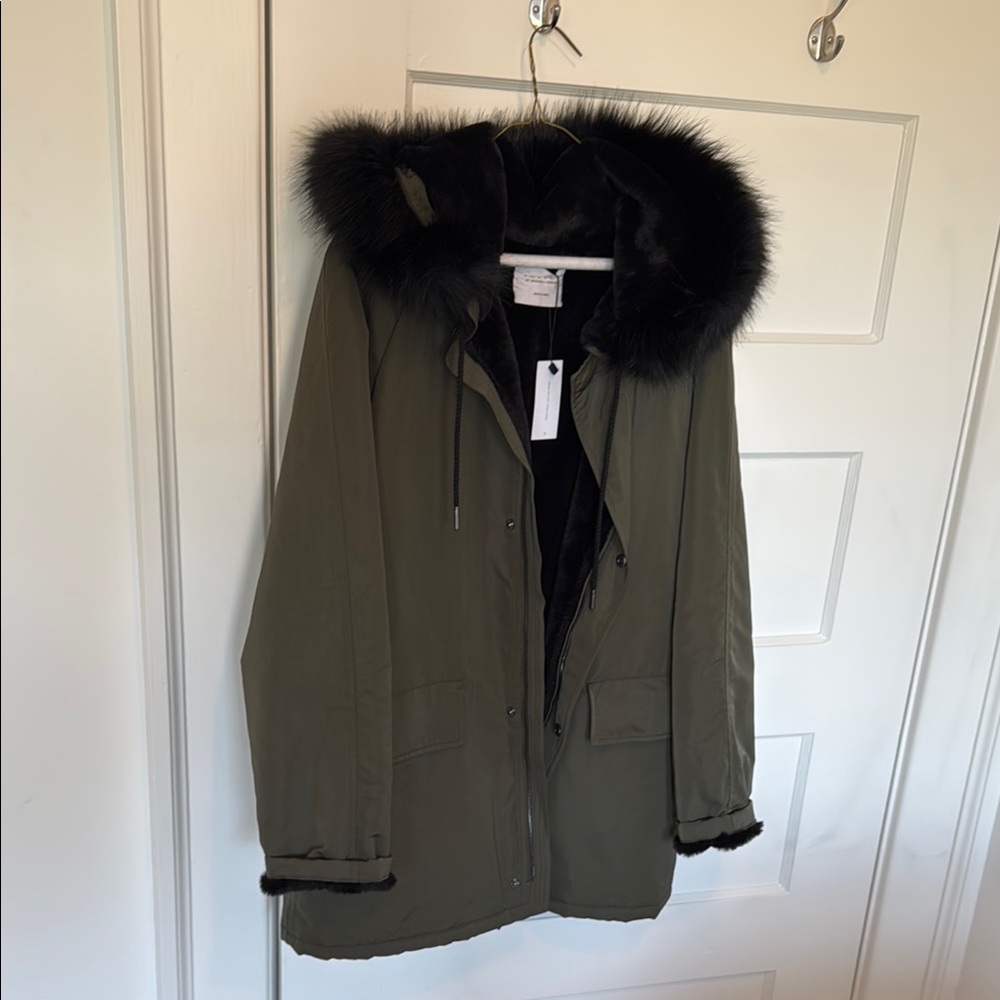 Olive Green Fur-Trimmed Women's Parka